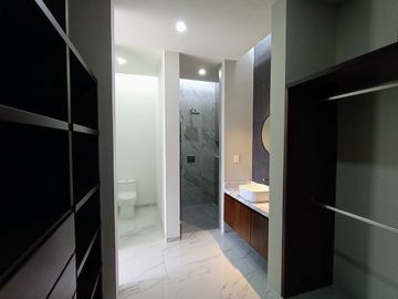 CASA EN VENTA EN MERIDA YUCATAN 4 RECAMARAS ZONA COUNTRY