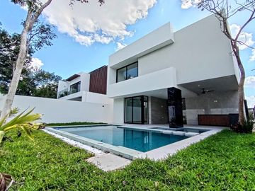 CASA EN VENTA EN MERIDA YUCATAN 4 RECAMARAS ZONA COUNTRY
