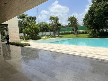 CASA EN VENTA EN MERIDA YUCATAN 4 RECAMARAS ZONA COUNTRY