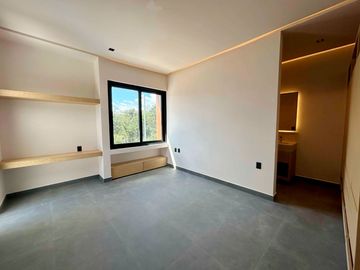 ESPECTACULAR CASA EN VENTA O RENTA EN VÍA CUMBRES