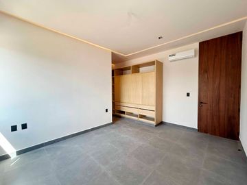 ESPECTACULAR CASA EN VENTA O RENTA EN VÍA CUMBRES