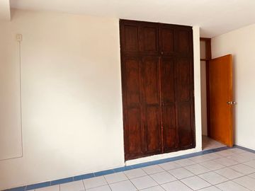 DEPARTAMENTO EN VENTA – URBANIZACION LAS MERCEDES PIURA