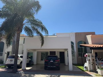 SE VENDE Casa en Pedregal del Gigante