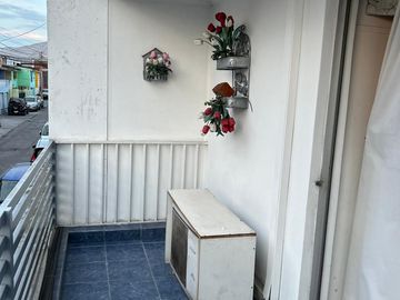 🏡 CASA EN VENTA – 2 PISOS, REGULARIZADA Y AMOBLADA 📍