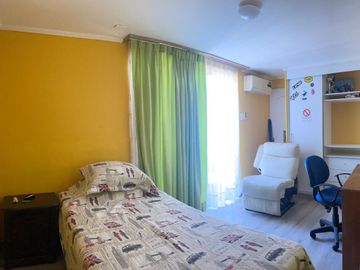 🏡 CASA EN VENTA – 2 PISOS, REGULARIZADA Y AMOBLADA 📍