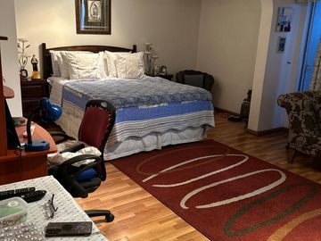 🏡 CASA EN VENTA – 2 PISOS, REGULARIZADA Y AMOBLADA 📍