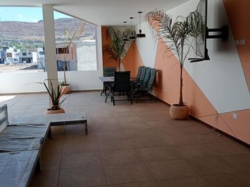 CASA EN VENTA EN CENNET