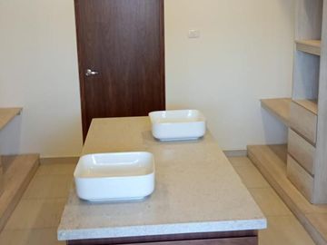 CASA EN VENTA EN CENNET