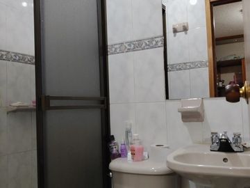 VENDO CASA CERCA A LA FACULTAD DE MEDICINA TUNJA