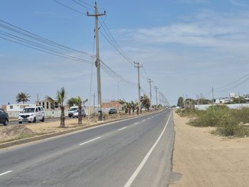 VENTA DE TERRENO EN ESQUINA Y A FILO DE PISTA CARRETERA PIMENTEL