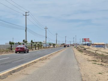 VENTA DE TERRENO EN ESQUINA Y A FILO DE PISTA CARRETERA PIMENTEL