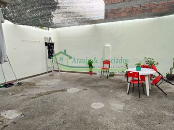VENDEMOS CASA EN EL BARRIO KENNEDY