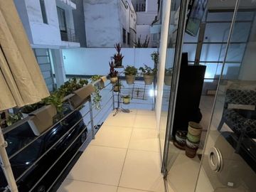 IMPECABLE Y ESPACIOSO DUPLEX INTERNO EN EXCELENTE ZONA DE SAN BORJA.