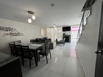 IMPECABLE Y ESPACIOSO DUPLEX INTERNO EN EXCELENTE ZONA DE SAN BORJA.