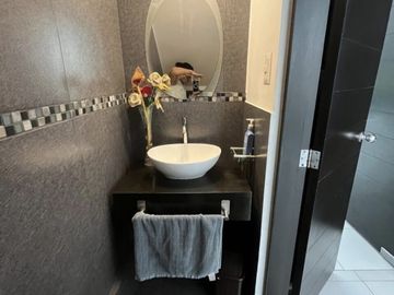 IMPECABLE Y ESPACIOSO DUPLEX INTERNO EN EXCELENTE ZONA DE SAN BORJA.