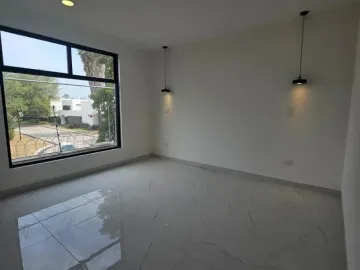Casa moderna en Kinara residencial, zona con alta plusvalia; Angelopolis