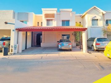 Casa en Renta en Villas del mediterraneo