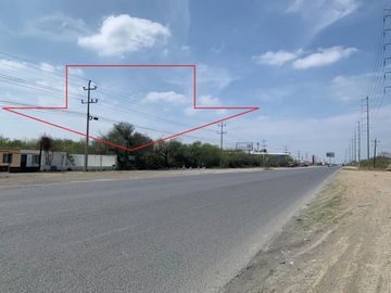Excelente Estrategico Terreno Industrial / Comercial Venta Carretera a Pesqueria inmediato al Libramiento y a KIA y Ternium 26,100 m2 (84 m FRENTE)