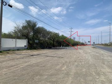 Excelente Estrategico Terreno Industrial / Comercial Venta Carretera a Pesqueria inmediato al Libramiento y a KIA y Ternium 26,100 m2 (84 m FRENTE)