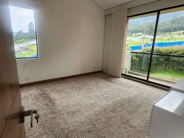 Vendo casa  ESQUINERA CONDOMINIO CLUB HOUSE, 173.14 Mts de construccipn, con un lote de 235.19 mts , la casa es de 2 pisos, sala comedor, cocina, lava