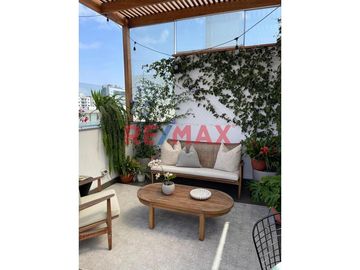 Departamento Dúplex En Miraflores | A Un Paso De Malecón Cisneros