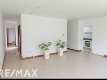 Oportunidad Única: Departamento Moderno De Estreno Con Finos Acabados - La Molina