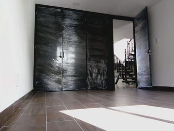 HERMOSA CASA EN VENTA-  FRACC.BELLAVISTA SATELITE (NO NEGOCIABLE)