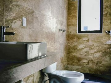 HERMOSA CASA EN VENTA-  FRACC.BELLAVISTA SATELITE (NO NEGOCIABLE)