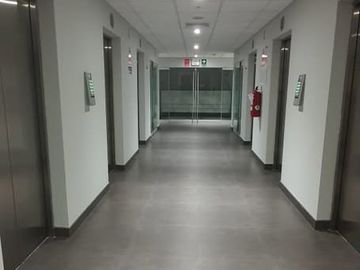 Alquiler de oficina en el centro financiero, San Isidro