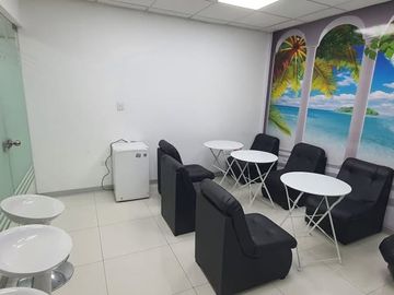 Alquiler de oficina en el centro financiero, San Isidro