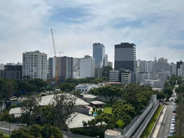 San Isidro: Alquilo Loft con Linea Blanca en Edificio con Areas Comunes