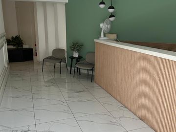 San Isidro: Alquilo Loft con Linea Blanca en Edificio con Areas Comunes