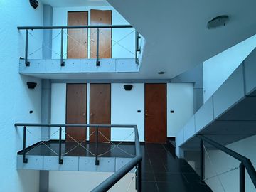 SE RENTA EDIFICIO PARA OFICINAS EN NAUCALPAN CENTRO