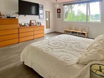 Amplia y moderna Residencia tipo loft, en venta, Naucalpan, Estado de México.