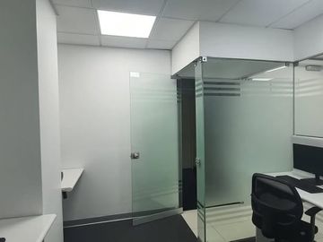 Alquiler de oficina en el centro financiero, San Isidro