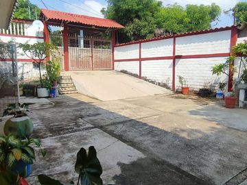 Casa amplia en Col. Piedra Roja, Acapulco