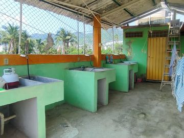 Casa amplia en Col. Piedra Roja, Acapulco