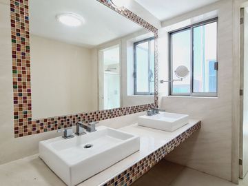 CASA EN VENTA EN EL FRACCIONAMIENTO LAS PALMAS DE MEDELLIN EN BOCA DEL RIO