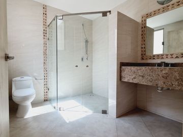 CASA EN VENTA EN EL FRACCIONAMIENTO LAS PALMAS DE MEDELLIN EN BOCA DEL RIO
