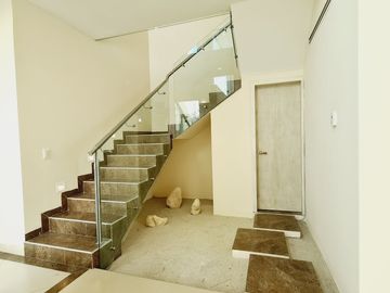 CASA EN VENTA EN EL FRACCIONAMIENTO LAS PALMAS DE MEDELLIN EN BOCA DEL RIO