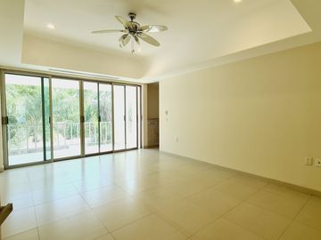 CASA EN VENTA EN EL FRACCIONAMIENTO LAS PALMAS DE MEDELLIN EN BOCA DEL RIO