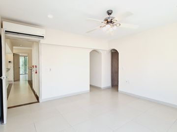 CASA EN VENTA EN EL FRACCIONAMIENTO LAS PALMAS DE MEDELLIN EN BOCA DEL RIO