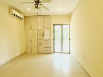 CASA EN VENTA EN EL FRACCIONAMIENTO LAS PALMAS DE MEDELLIN EN BOCA DEL RIO