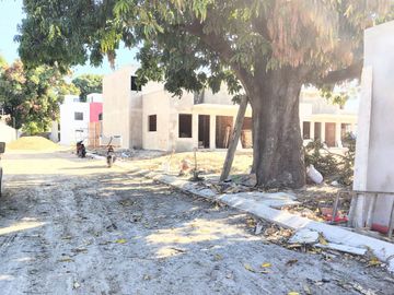 CASA RESIDENCIAL EN KLOSTER DE 14 CASAS CON ALBERCA EN YAUTEPEC.
