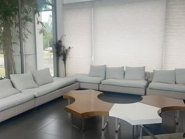 C335 - Venta Casa Mansión en Ribera del Batán Samborondón