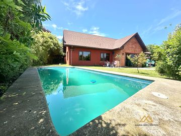 Hermosa Casa En Sector la Foresta con Piscina