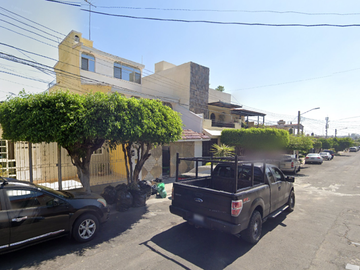 ¡MAGNÍFICA CASA EN BENITO JUÁREZ, GUADALAJARA! INVERSIÓN IDEAL EN ZONA CÉNTRICA
