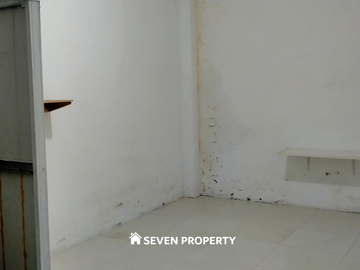 Nice 3-storey house for sale in strategic location in Griya Bukit Jaya, Gunung Putri. P3.062.03.25/NK