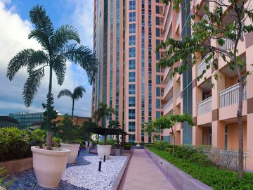 Rent To Own 1 Bedroom Unit in St. Mark Residence McKinley Hill BGC