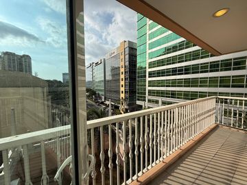 Rent To Own 1 Bedroom Unit in St. Mark Residence McKinley Hill BGC